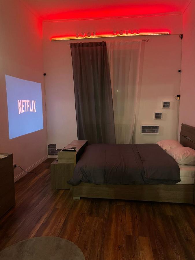 Show House Torino Exterior foto